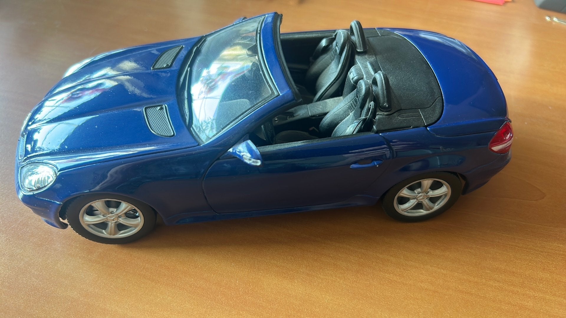 Mercedes SLK 350 1:18, Hobby en Vrije tijd, Modelauto's | 1:18, Ophalen, Nieuw