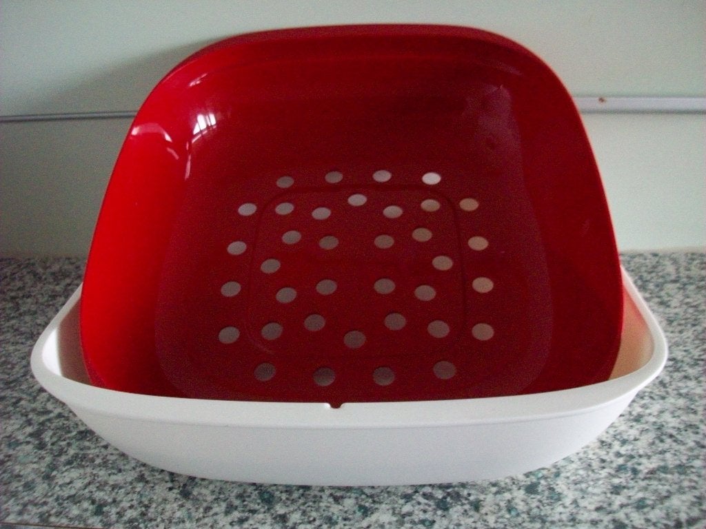 tupperware allegra fruitschaal, schaal met vergiet, Ophalen of Verzenden, Zo goed als nieuw, Wit, Schaal