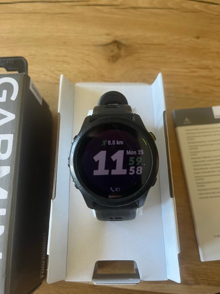 Garmin Forerunner 745 GPS-hardloop- en triatlonhorloge, Ophalen, Zwart, IOS, Waterdicht