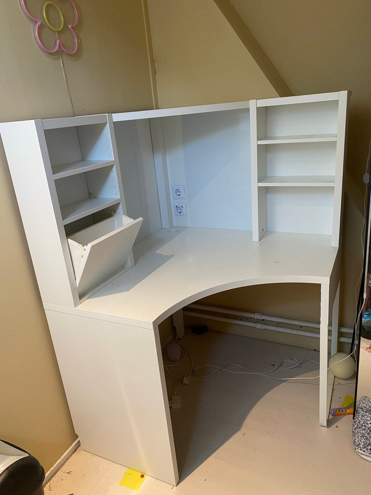 IKEA Micke hoekbureau - gratis af te halen, Ophalen, Demontabel, Gebruikt, Spaanplaat of MDF