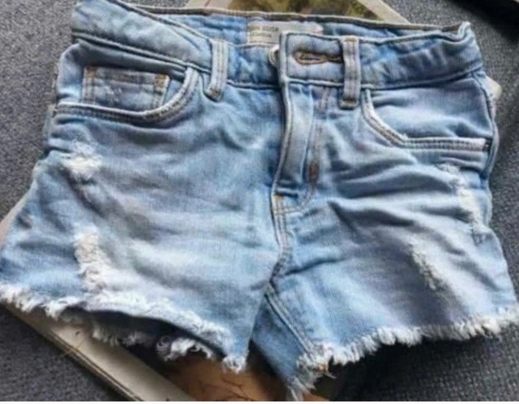 korte spijkerbroek zara in maat 110, Ophalen, Gebruikt, Meisje, Broek
