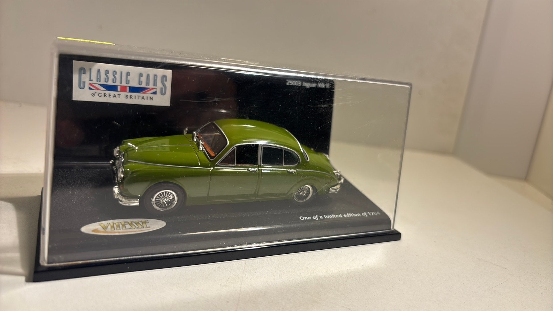 Jaguar mk 2 one of a limited edition vitesse 1.43