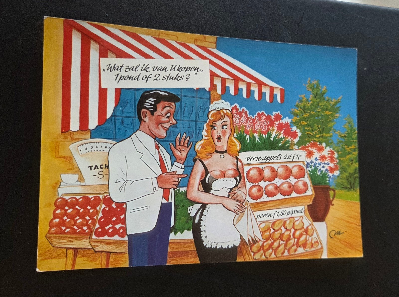 Humoristische Marktscène sexy verkoopster groente en fruit, Verzamelen, Ansichtkaarten | Themakaarten, Verzenden, 1960 tot 1980