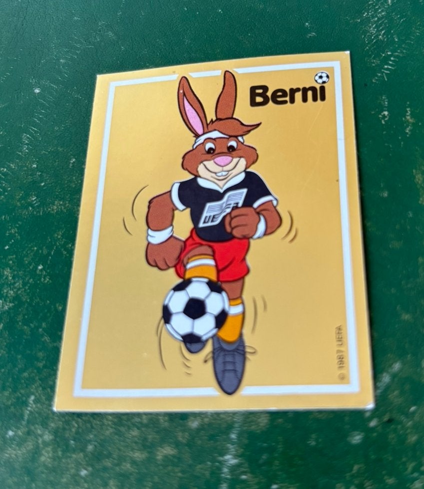 Panini plaatje Berni EK 88 #39, Verzamelen, Sportartikelen en Voetbal, Ophalen of Verzenden, Zo goed als nieuw