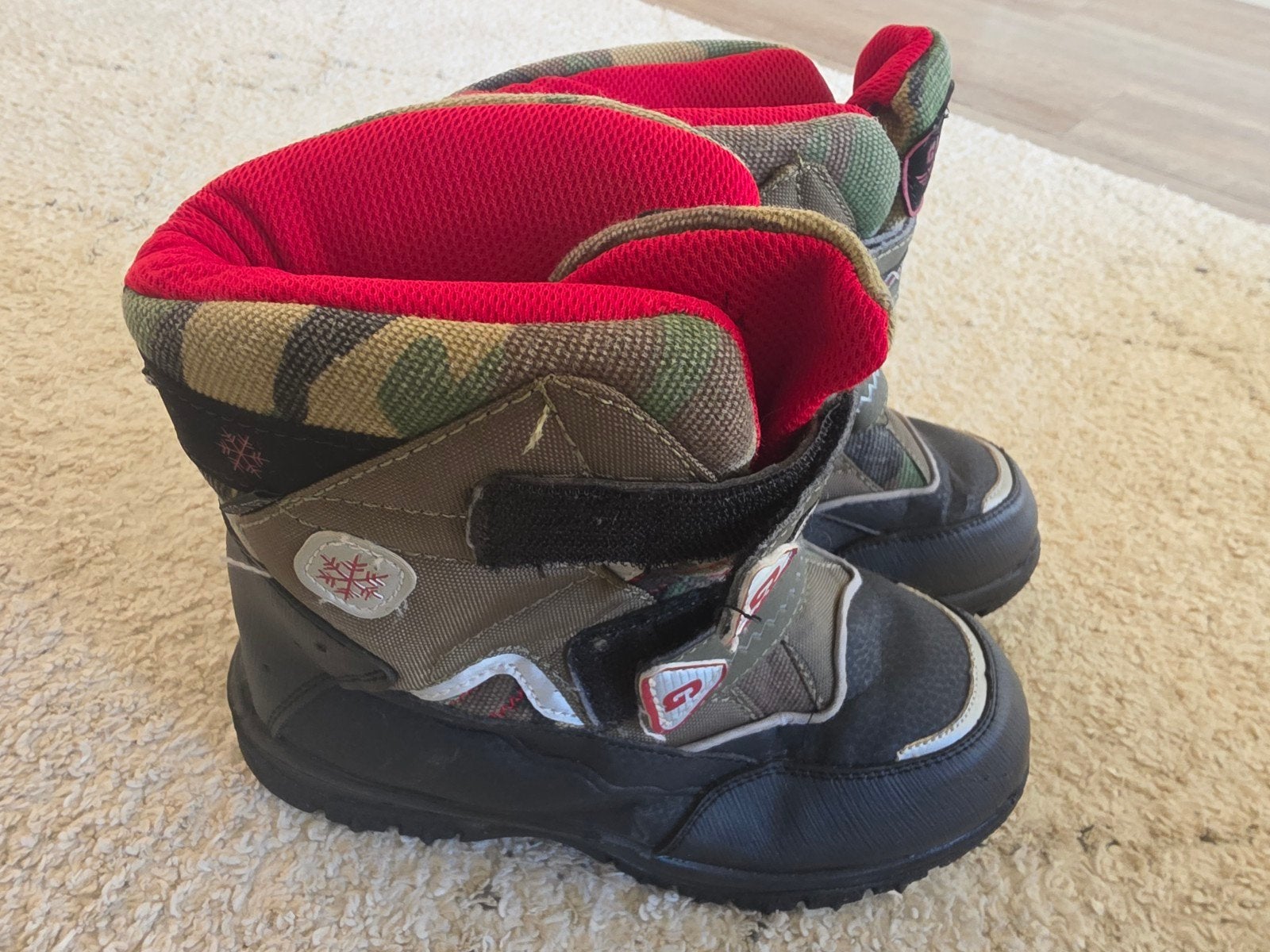 Snowboots maat 32 zo goed als nieuw., Ophalen of Verzenden, Zo goed als nieuw, Snowboots