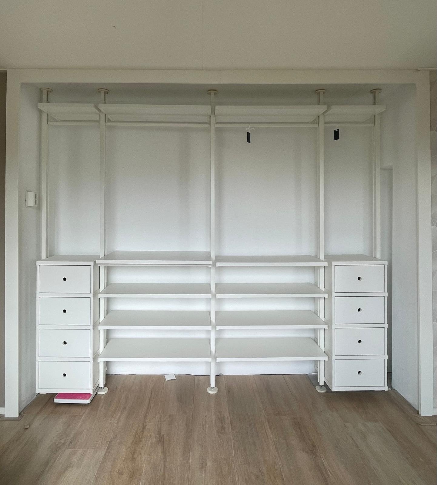 IKEA elvarli kast inrichting, Huis en Inrichting, Ophalen, Gebruikt, Modern, Functioneel, 200 cm of meer