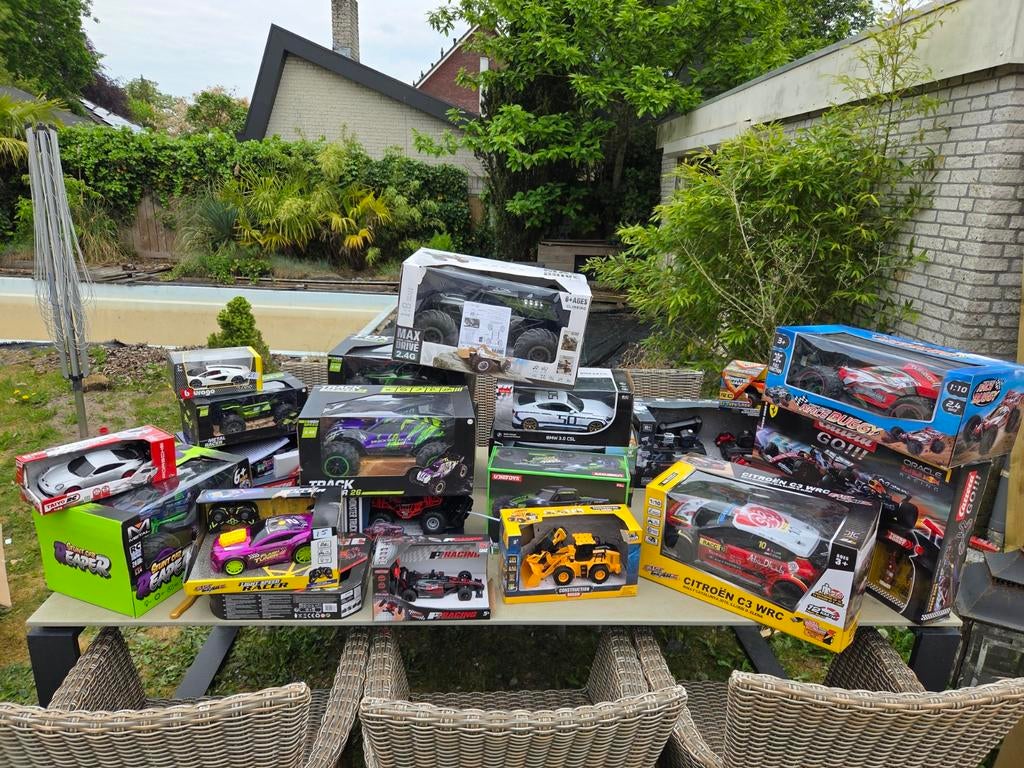 Grote partij diverse RC auto's en voertuigen, nieuw in doos, Ophalen of Verzenden, Nieuw, Overige schalen, Auto offroad