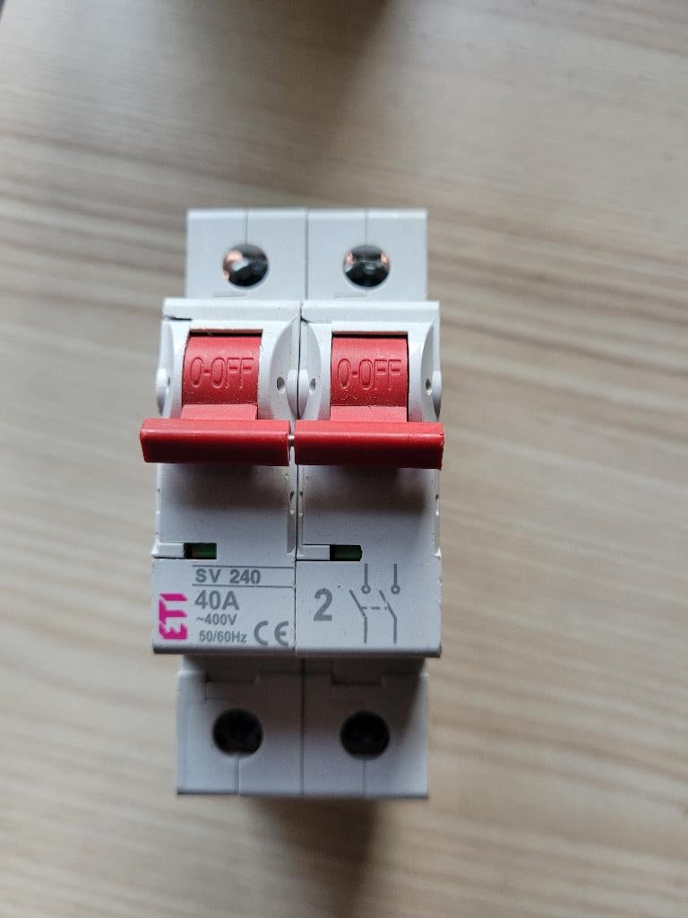 EMAT hoofdschakelaar 2-polig, Hobby en Vrije tijd, Elektronica-componenten, ., Nieuw, Ophalen of Verzenden, .