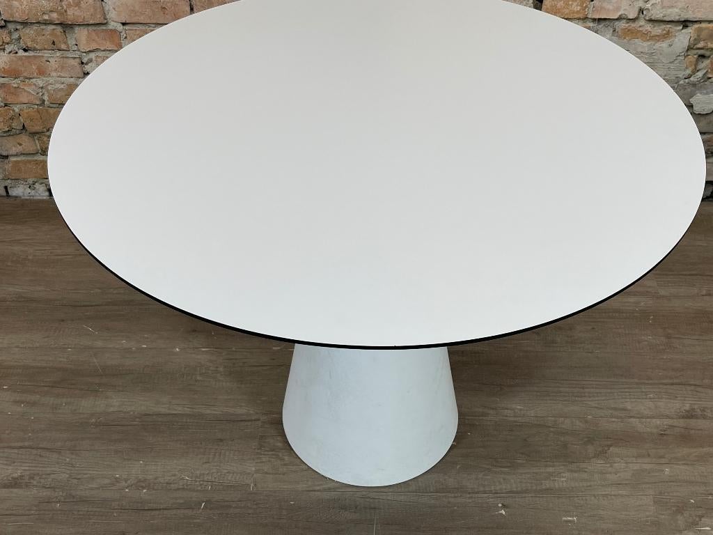 Andreu World Reverse Occasional wit bij TheReSales, Ophalen, Kunststof, 50 tot 100 cm, 100 tot 150 cm