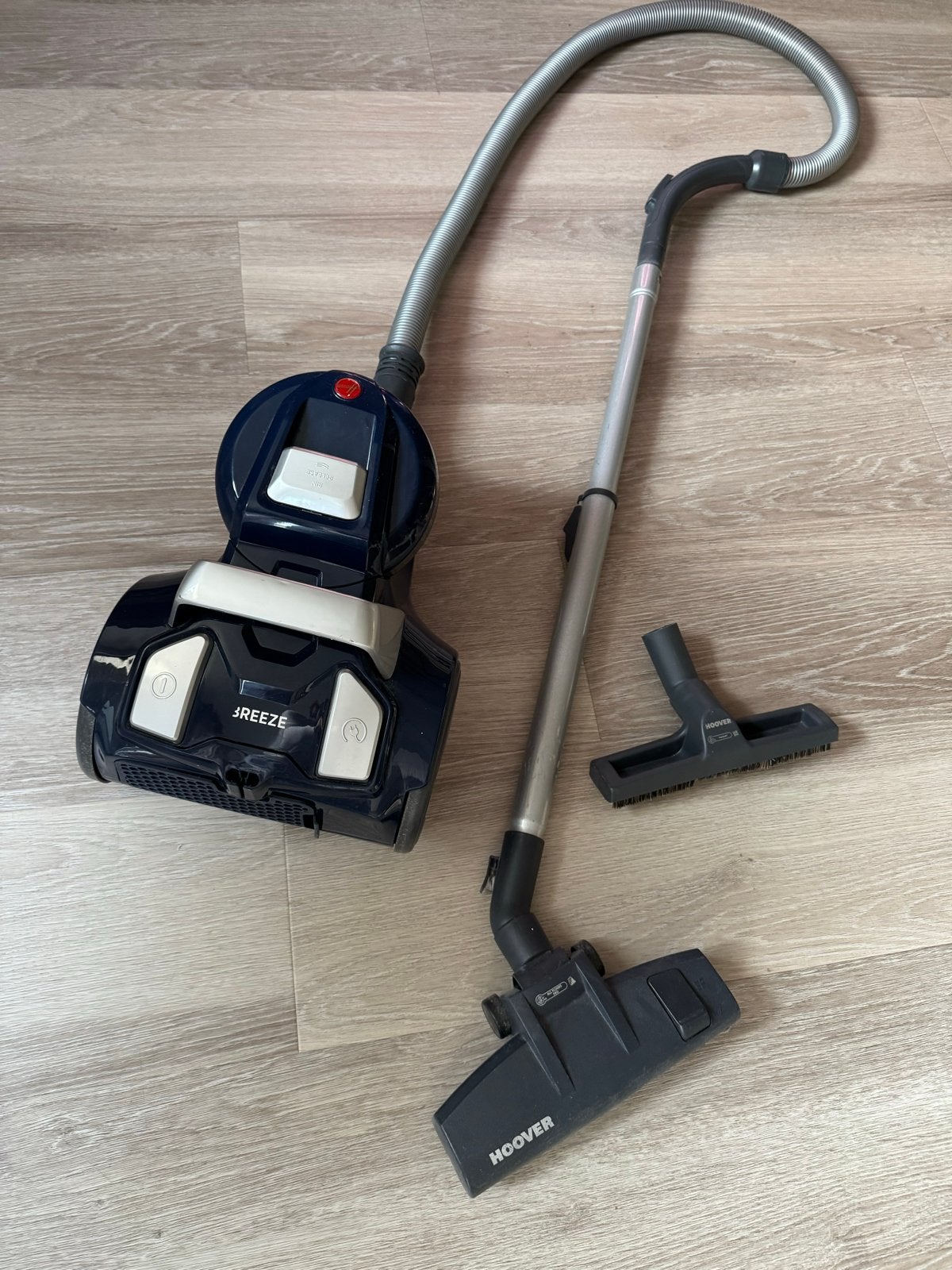 Hoover Breeze Sledestofzuiger met accessoires, Ophalen, Gebruikt, Sledestofzuiger, Minder dan 1200 watt