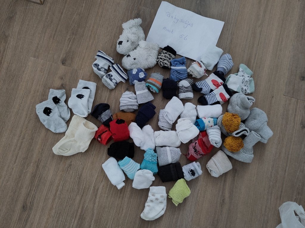 Babysokken en slofjes maat 56, Kinderen en Baby's, Babykleding | Schoentjes en Sokjes, Slofjes, Gebruikt, Jongetje of Meisje, Ophalen of Verzenden
