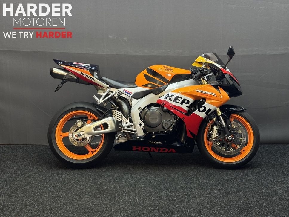 HONDA CBR 1000 RR FIREBLADE REPSOL | ORI NL | BOMVOL OPTIES, HONDA, 4 cilinders, Motorrijbewijs A, Bedrijf
