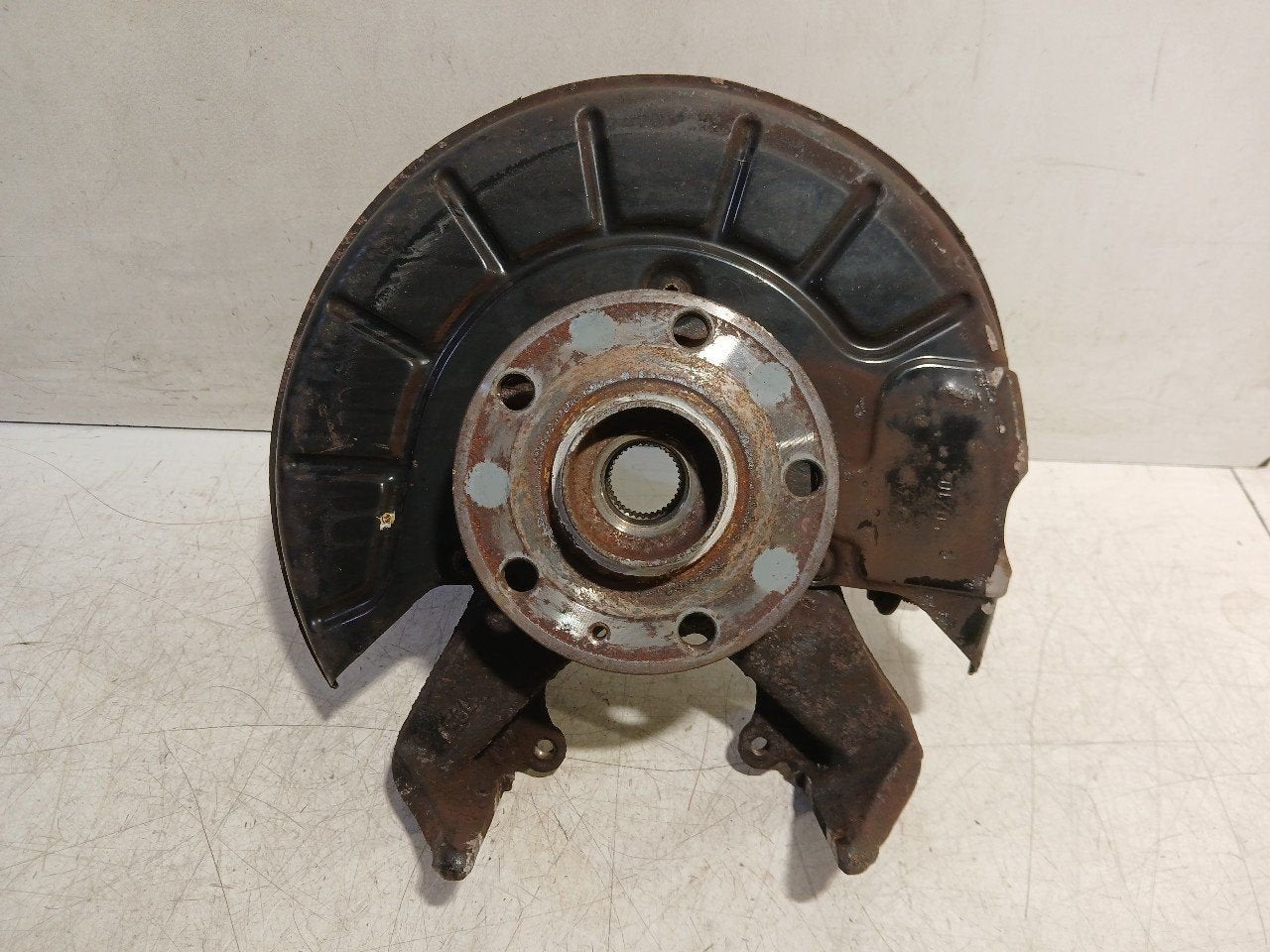 Wielnaaf links voor Volkswagen Golf, Onderdelen@venauto.nl, Van der Ven Autorecycling B.V., Gebruikt, Ettenseweg 76, 4706 PB Roosendaal, The Netherlands