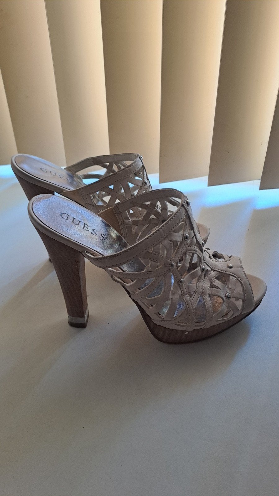 Guess hakken, Kleding | Dames, Guess, Verzenden, Beige, Schoenen met hoge hakken