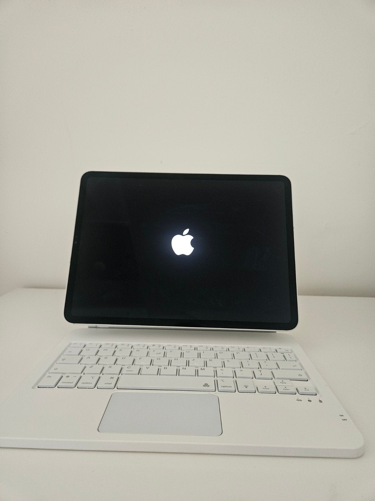 Apple iPad Pro 11 5G met Magic Keyboard, Apple Pencil en opl, Apple iPad, 11 inch, Ophalen of Verzenden, Zo goed als nieuw