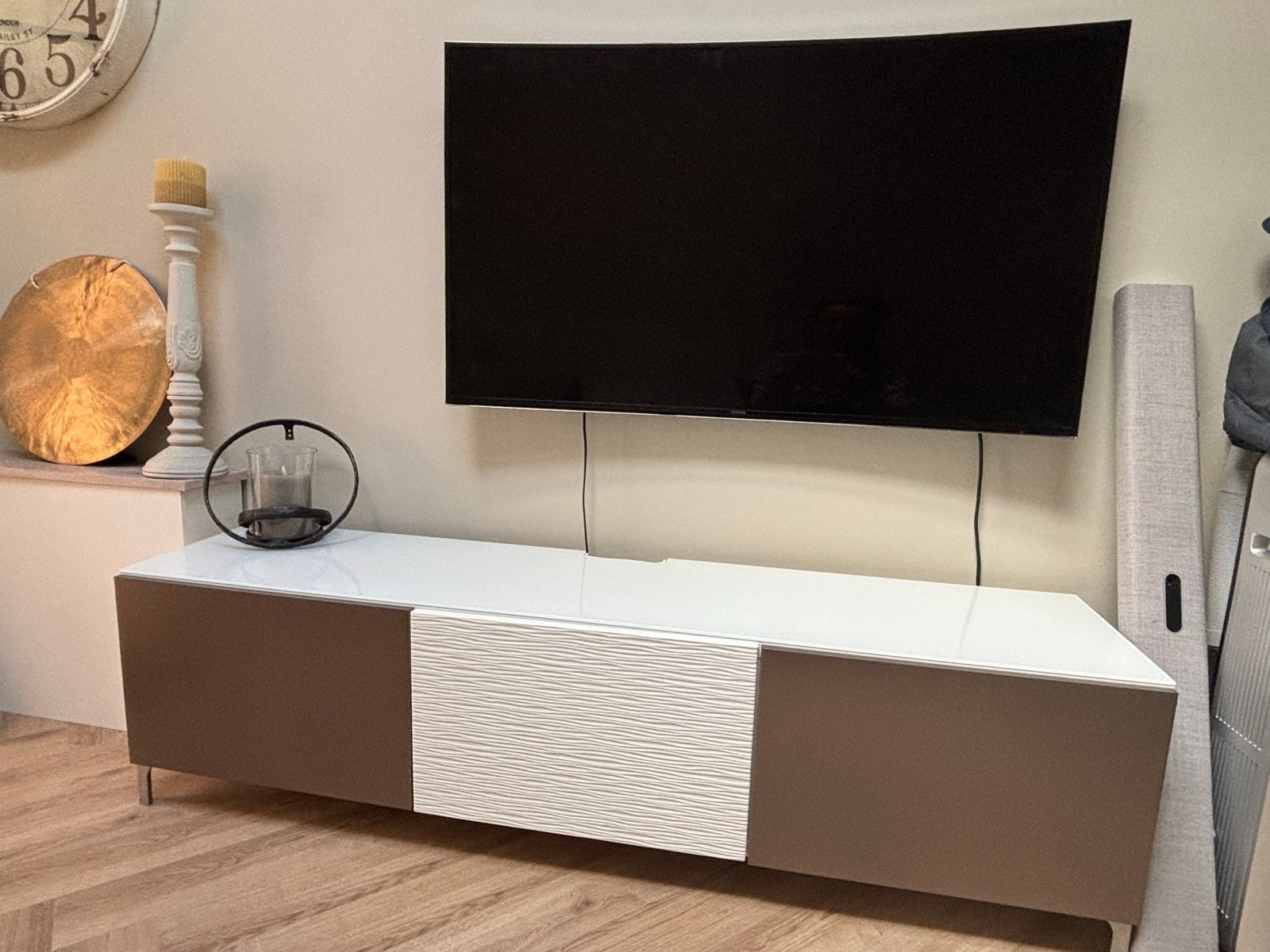 Ikea Besta tv meubel met glasplaat, Ophalen, 150 tot 200 cm, Minder dan 100 cm, 25 tot 50 cm