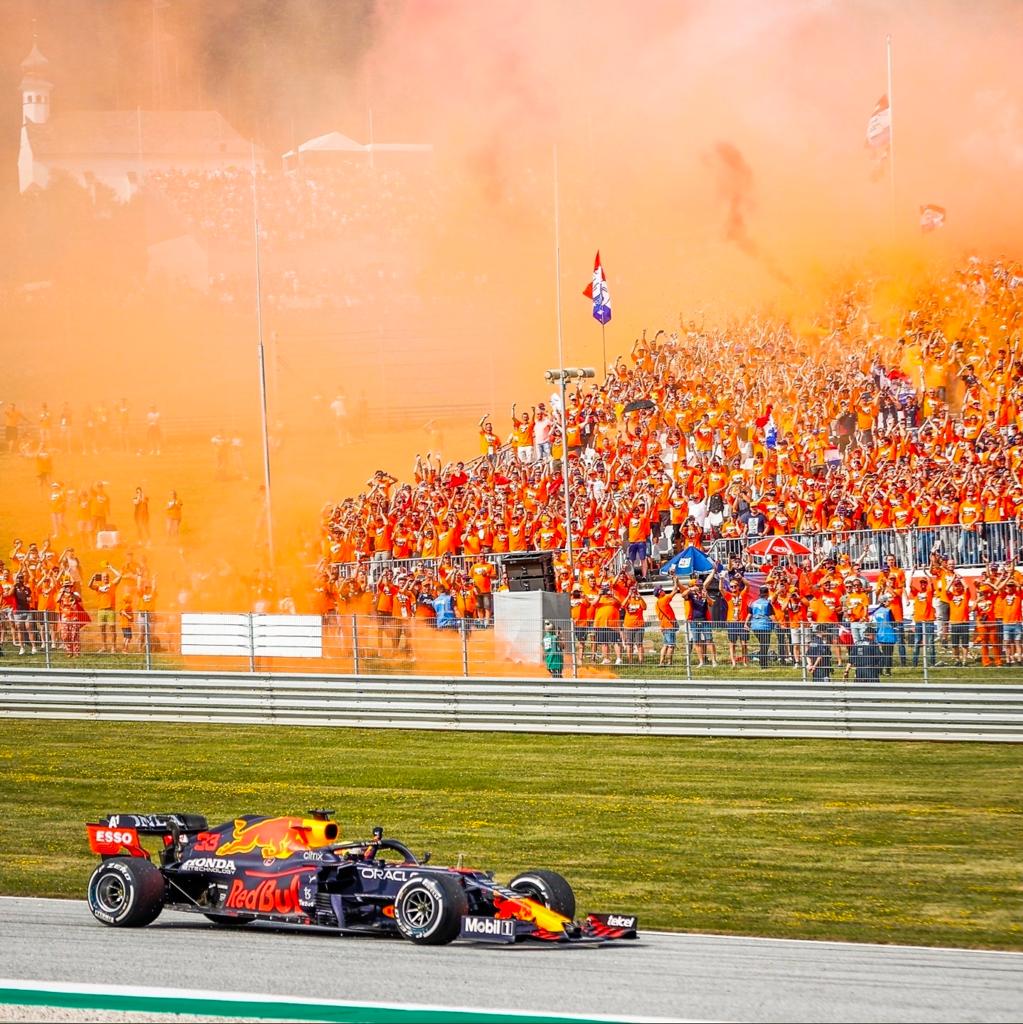 2 TICKETS  VOOR EEN UITVERKOCHT F1 WEEKEND IN OOSTENRIJK, Tickets en Kaartjes, Twee personen, Juni