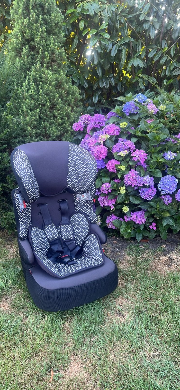Hema Peuter Autostoeltje 15-36 kg - Zwart met Witte Stippen, Kinderen en Baby's, Autostoeltjes, Overige merken, Autogordel, 15 t/m 36 kg