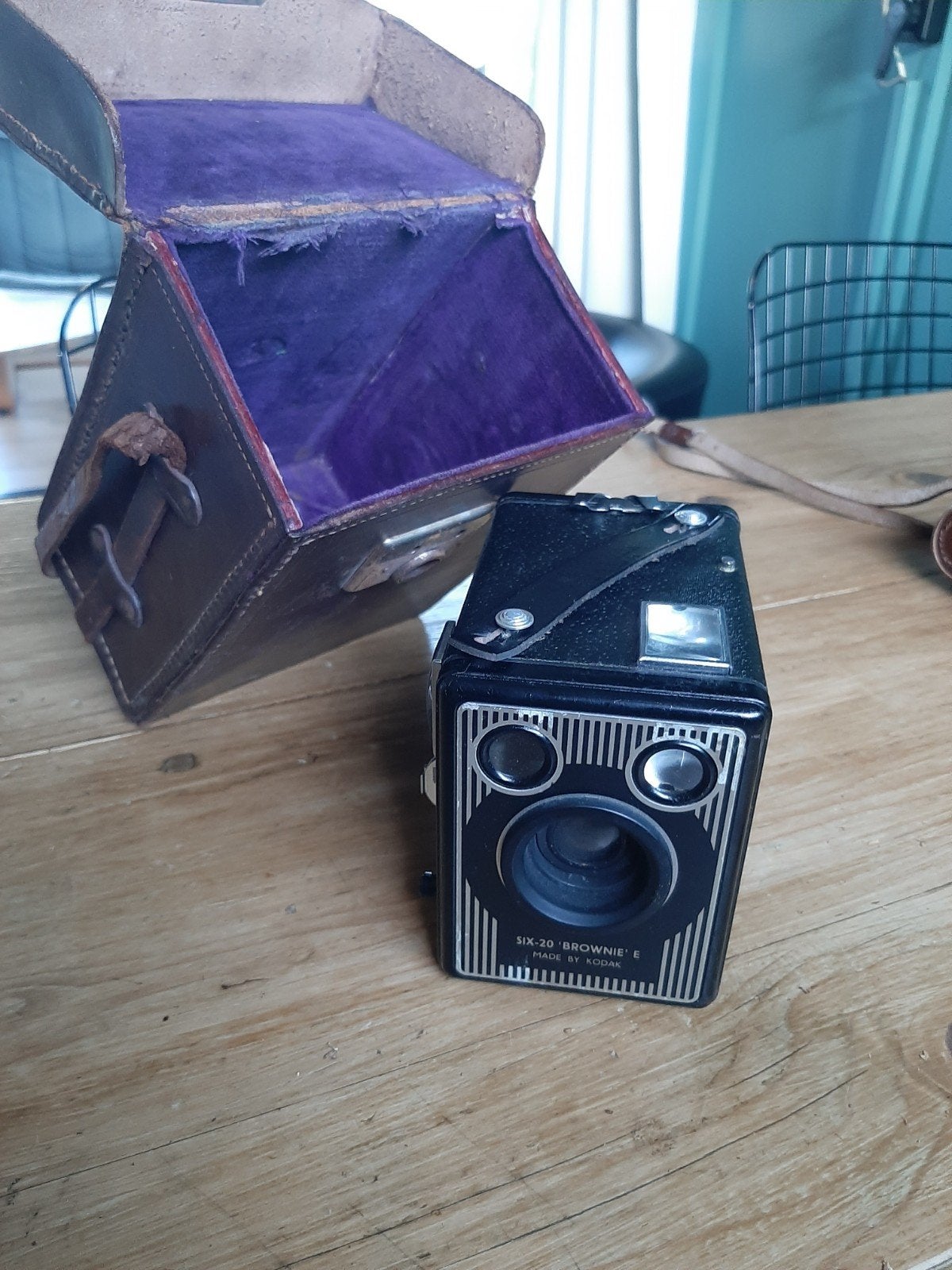 Vintage Kodak Six-20 'Brownie' E camera met lederen tas, Audio, Tv en Foto, Ophalen of Verzenden, Compact, Kodak