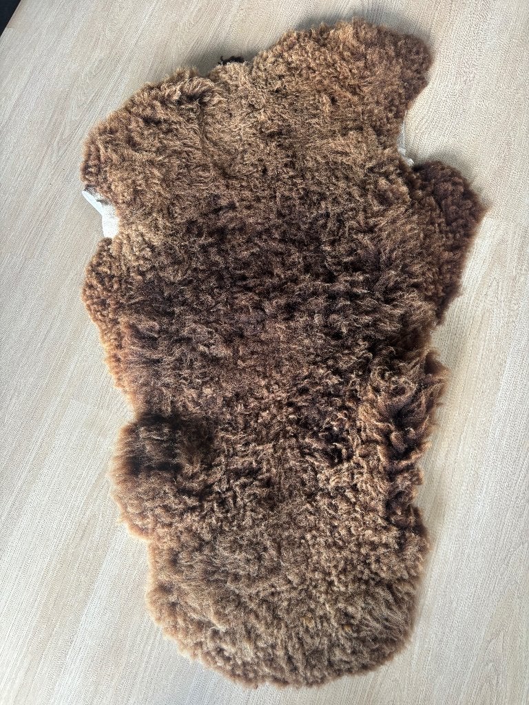 Echt schapenvacht te koop, Bruin, Zo goed als nieuw, Rechthoekig, 50 tot 100 cm