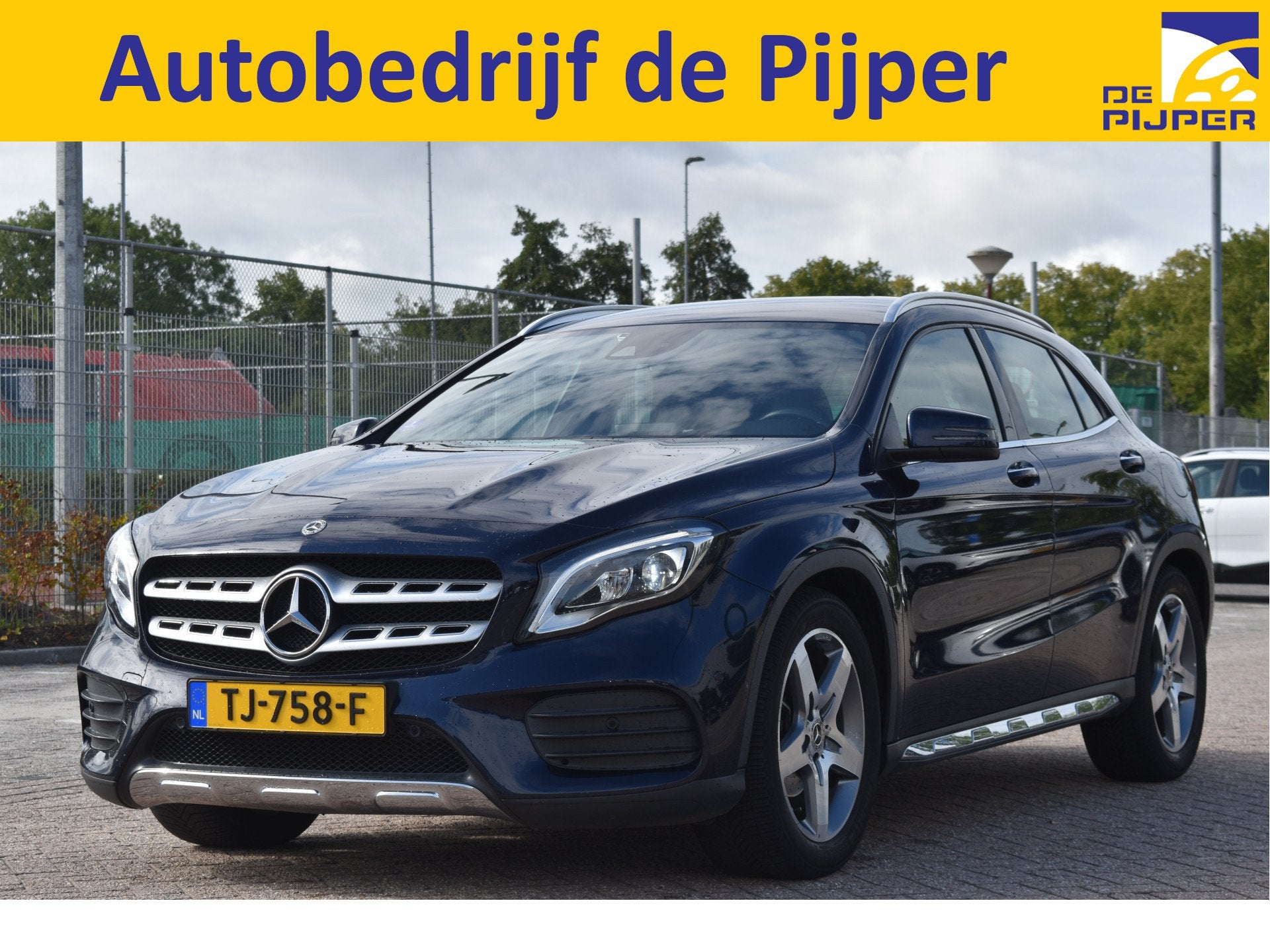 Mercedes-Benz GLA 180 Business Solution AMG | NL-Auto | Keyl, Auto's, 12 maanden, Gebruikt, 4 cilinders, Blauw
