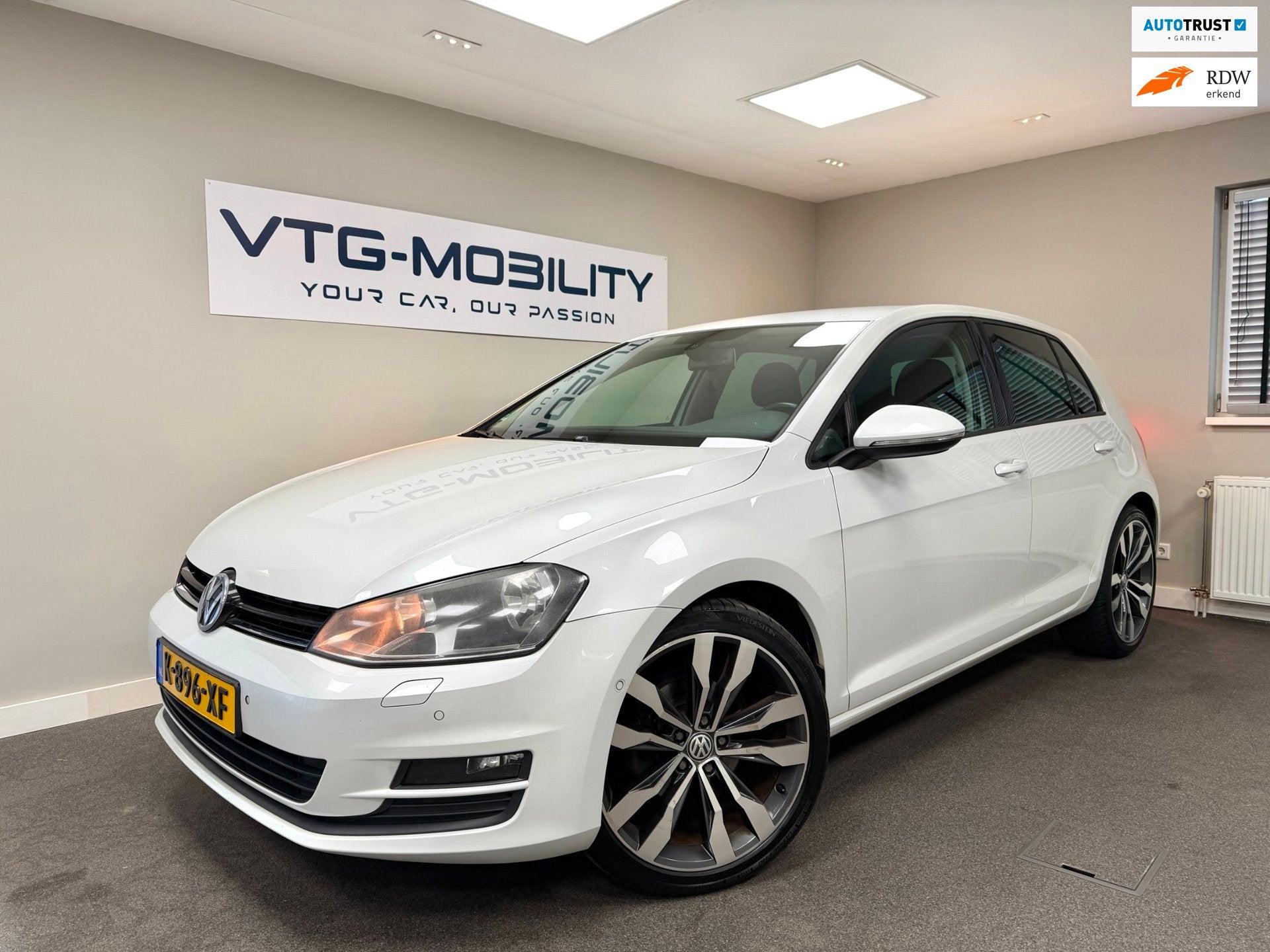 Volkswagen Golf 1.2 TSI Comfortline MultiMedia|PDC V/A|Elekt, Voorwielaandrijving, Stof, Gebruikt, 4 cilinders
