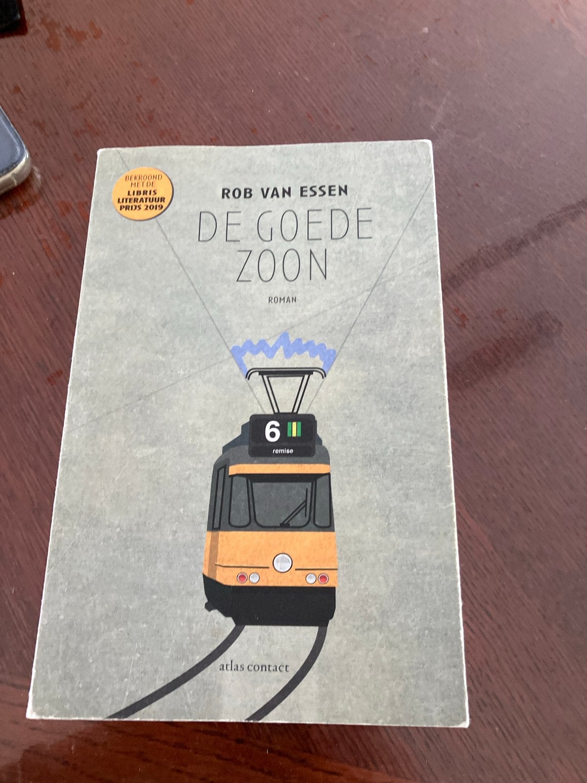 De Goede Zoon - Rob van Essen (Roman), Ophalen of Verzenden, Zo goed als nieuw