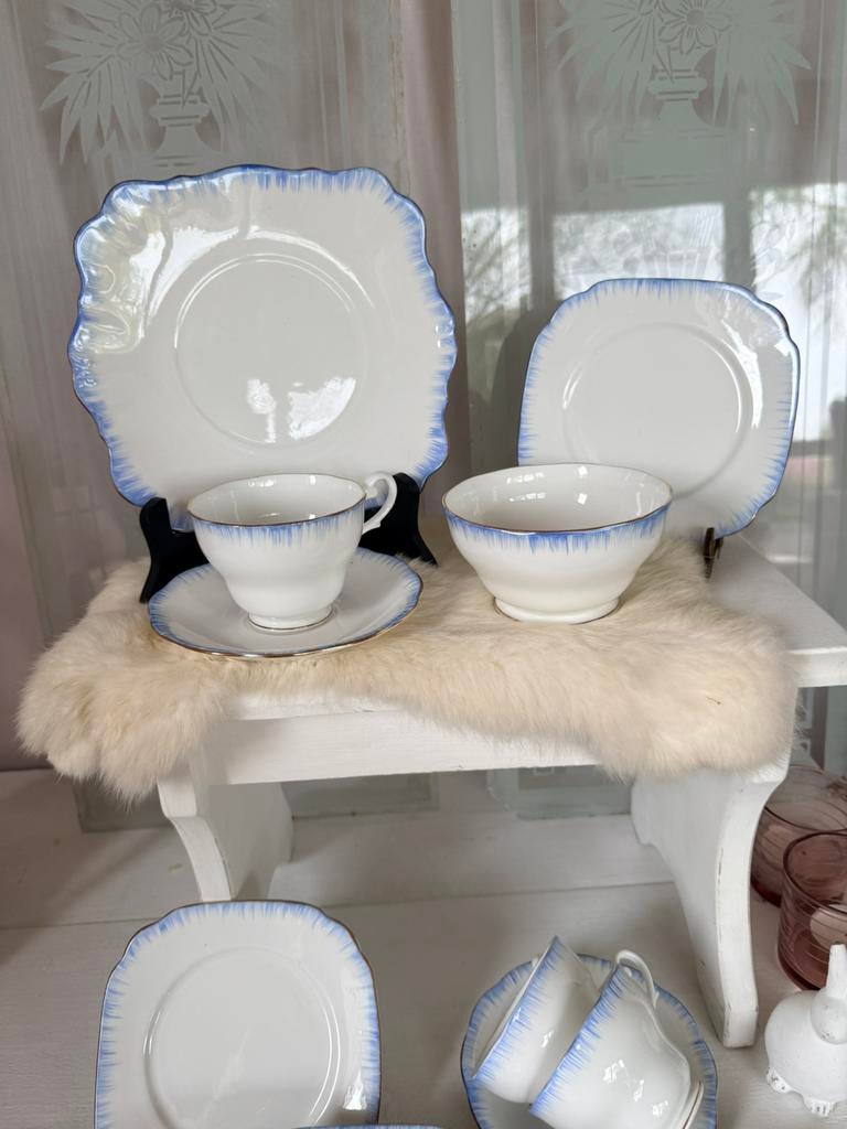 Royal Standard bone china antieke trio’s en taartschaal 1900, Ophalen, Zo goed als nieuw, Porselein, Kop en/of schotel