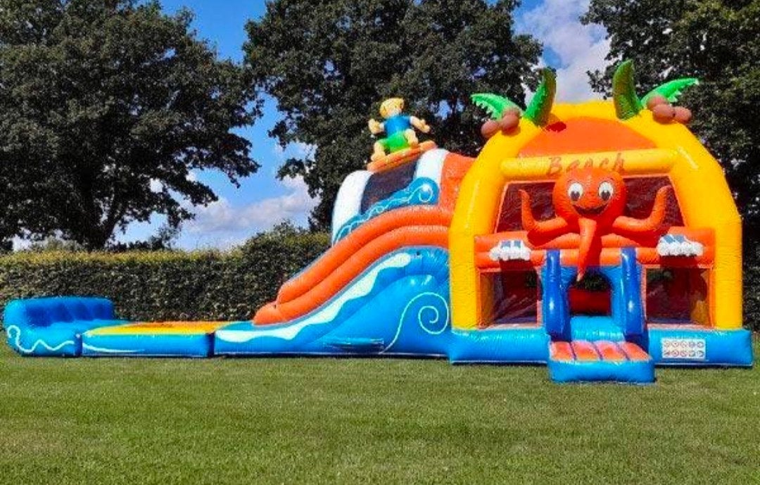Springkussen Multiplay Beach met zwembad en glijbaan, Kinderen en Baby's, Speelgoed | Buiten | Springkussens, Ophalen of Verzenden