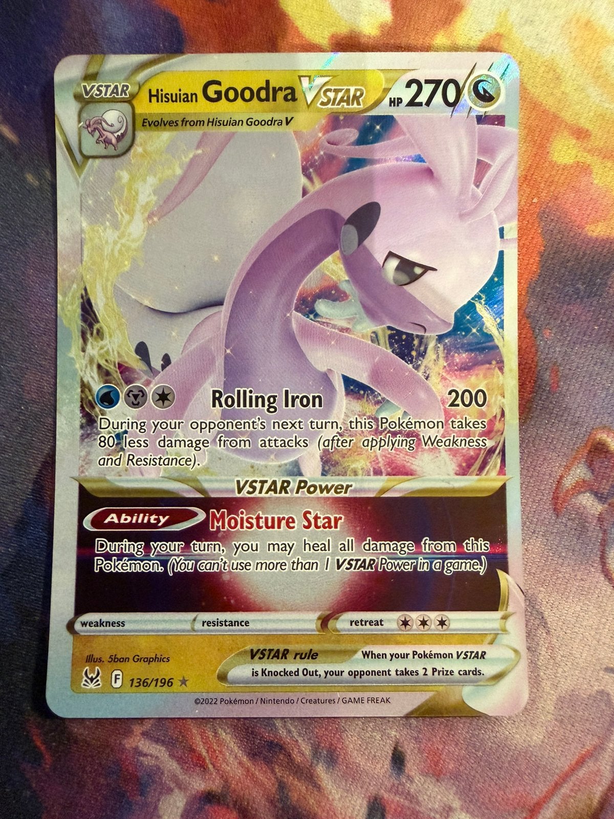 Pokemon Hisuian GOODRA Vstar Rare 136/196 (SWSH Lost Origin), Verzenden, Zo goed als nieuw, Losse kaart, Foil