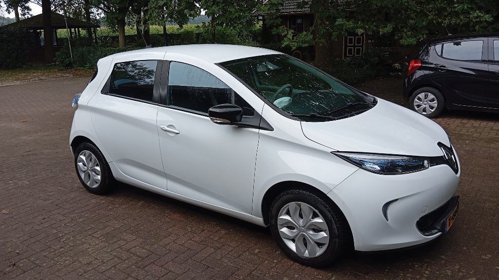 Renault ZOE R240 koop accu soh92 nieuwe apk, Auto's, Stof, 1402 kg, Zwart, 58 pk