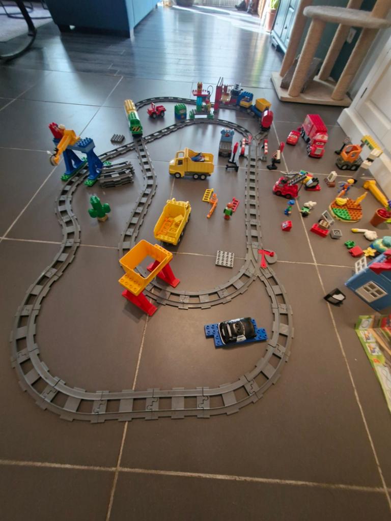 Duplo sets 5608, 5609 en diverse andere sets (o.a. Cars), Gebruikt, Overige thema's, Ophalen of Verzenden, Meerdere sets