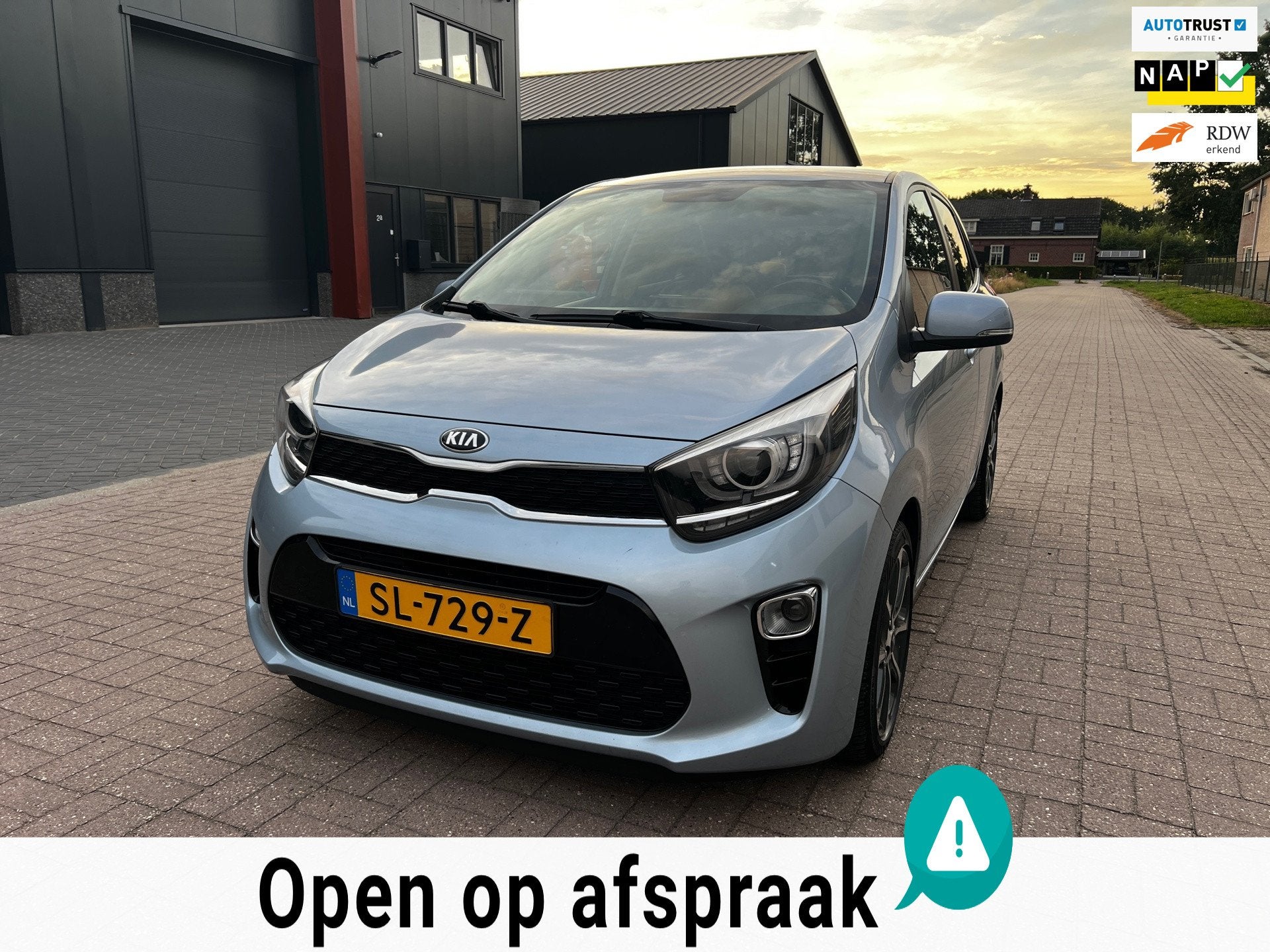 Kia Picanto 1.0 CVVT Colour Edition Carplay/Leer/Led/Camera/, Auto's, Voorwielaandrijving, Gebruikt, Euro 6, Handgeschakeld