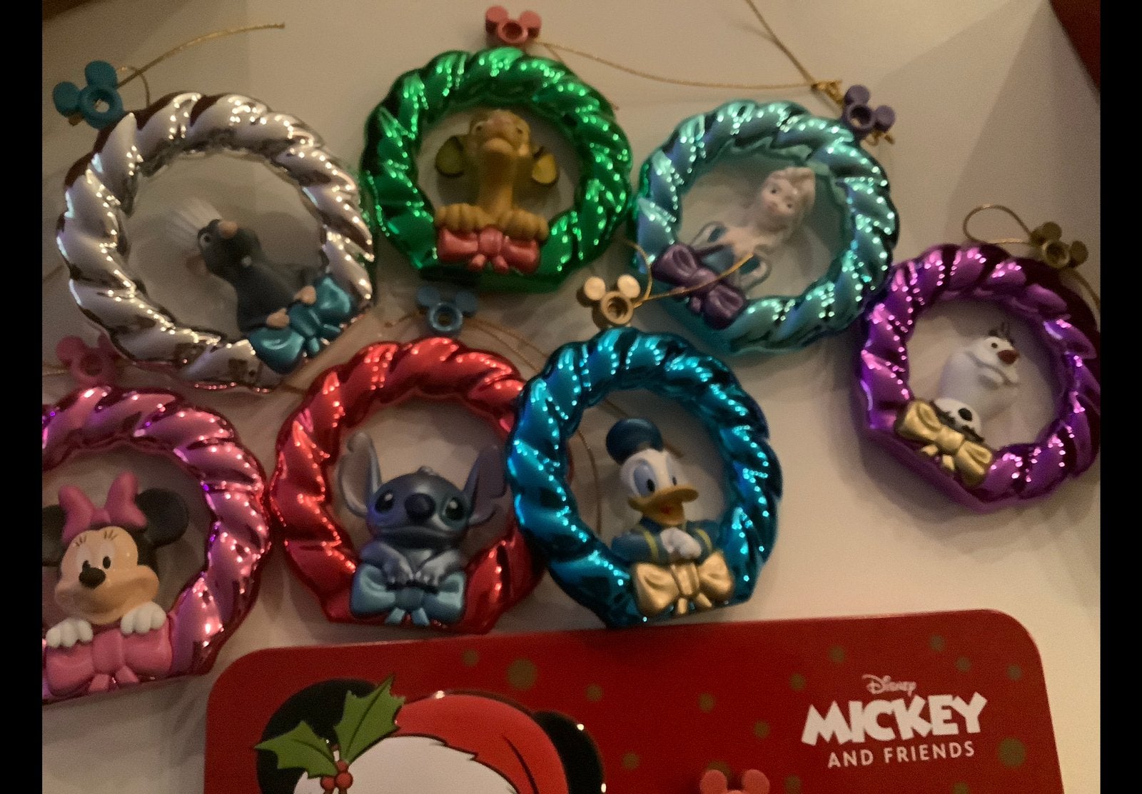 Disney kerst figuren hangers 8 stuks met doos Mickey , Nieuw, Verzenden, Mickey Mouse, Nieuw, Beeldje of Figuurtje
