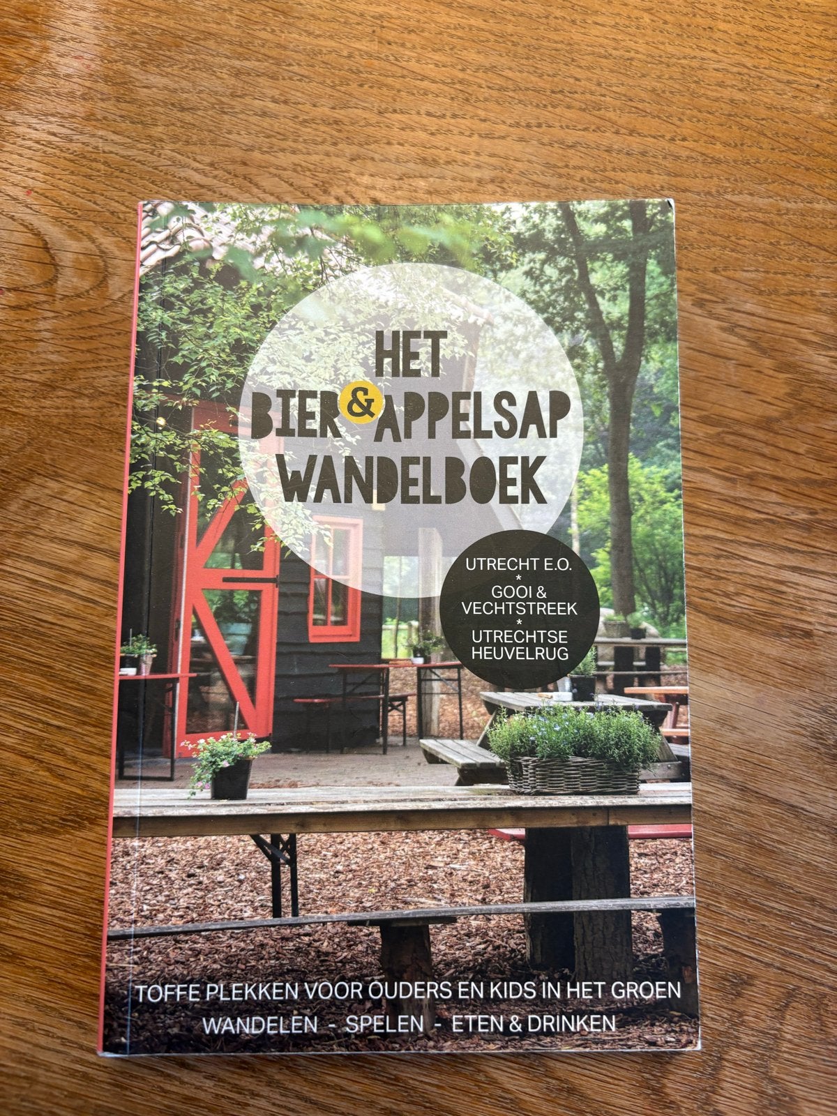 Het Bier & Appelsap Wandelboek - Goede staat, Fiets- of Wandelgids, Europa, Ophalen of Verzenden, Gelezen