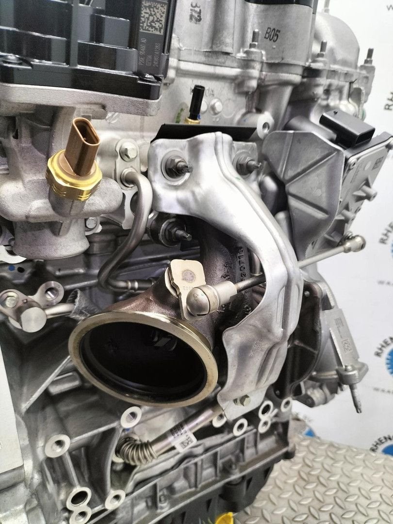 FORD KUGA Titanium TURBO PV4E6K682AB 2024, Ophalen of Verzenden, Gebruikt, Stiba lid