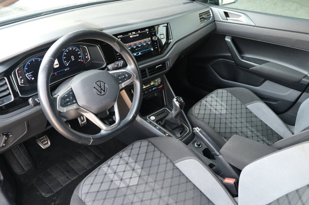 Volkswagen Polo 1.0 TSI 2x R-Line Facelift IQ Led Matrix Cam, Voorwielaandrijving, Origineel Nederlands, Bedrijf, Handgeschakeld