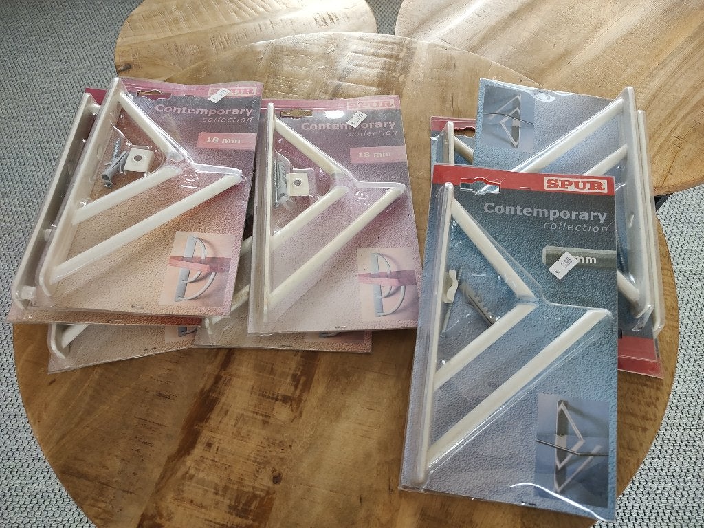 Planken steunen, alles in 1 koop voor 10 euro, Ophalen of Verzenden, Nieuw
