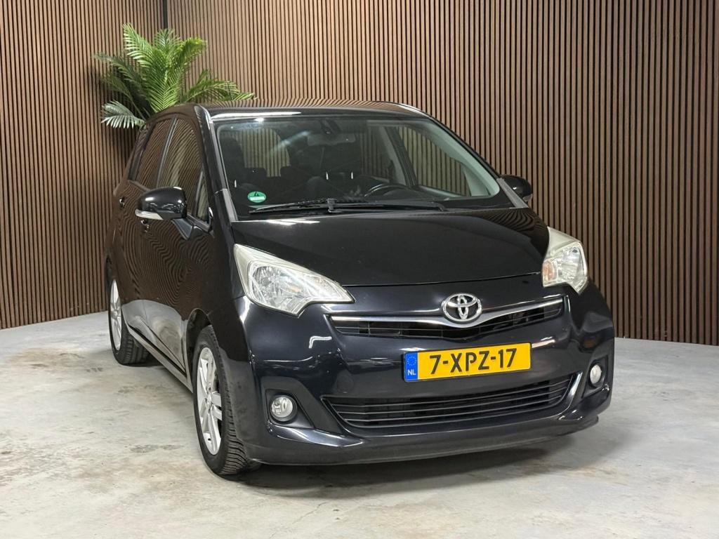 Toyota Verso-S 1.3 VVT-i Dynamic (bj 2011), Auto's, Voorwielaandrijving, Euro 5, Gebruikt, 1329 cc