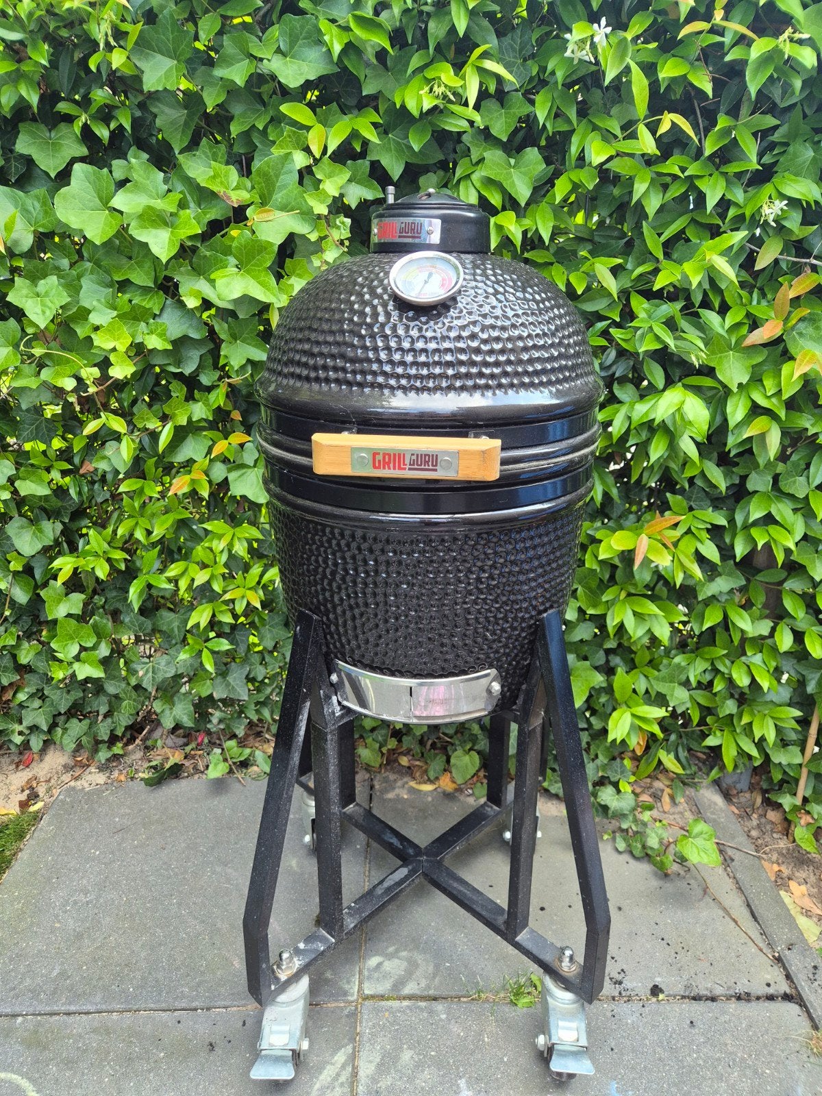 Grill Guru Compact Kamado met onderstel en hoes, Ophalen, Gebruikt, Grill Guru