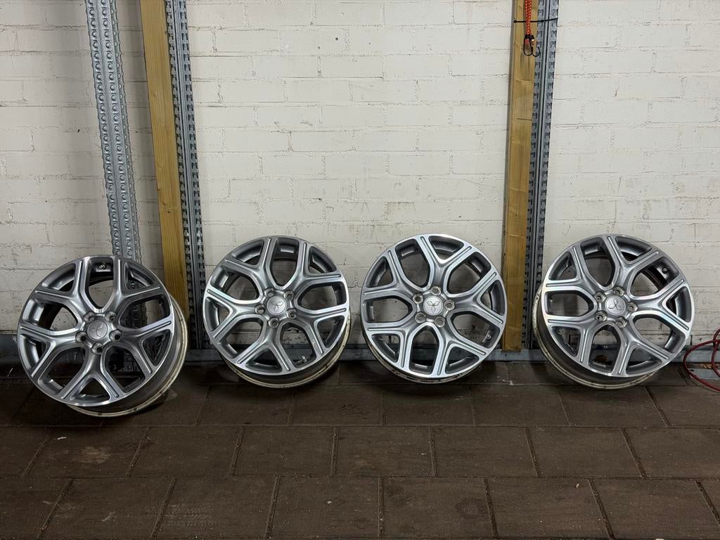 Mitsubishi Outlander velgen 18 inch - TPMS sensoren, Auto-onderdelen, Banden en Velgen, Ophalen, 18 inch, Gebruikt, Velg(en)