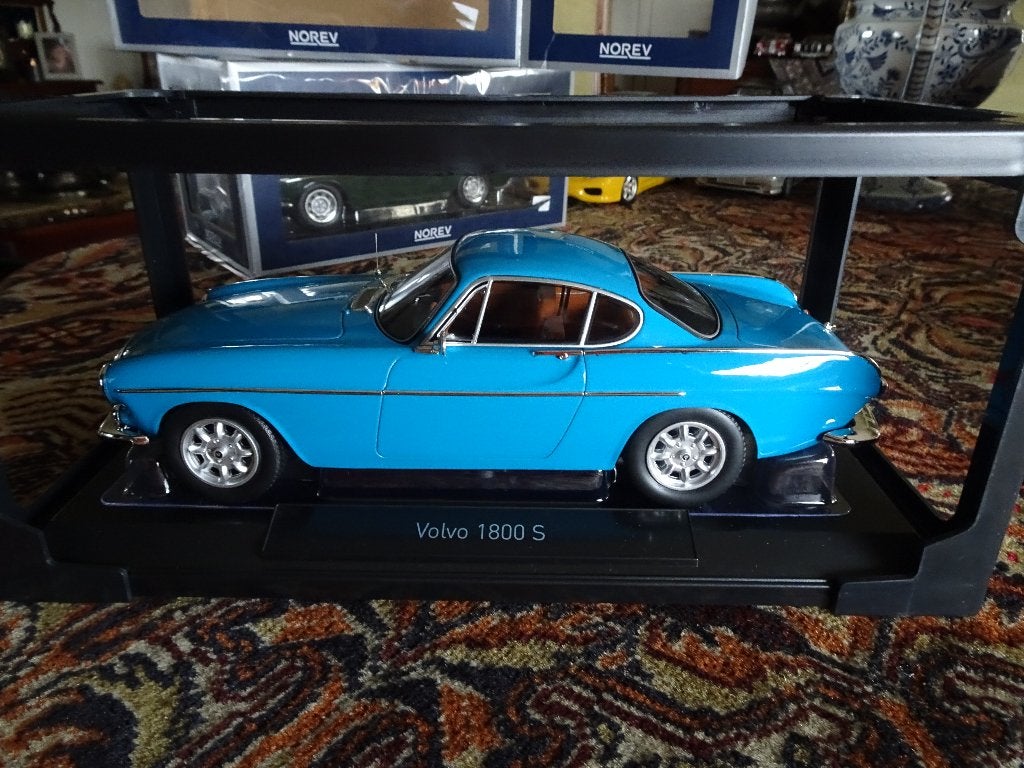 MOOIE VOLVO 1800 S IN DOOS NOREV 1;18  /1969 ./MEDIUM BLAUW, Ophalen of Verzenden, Zo goed als nieuw, Auto, Norev