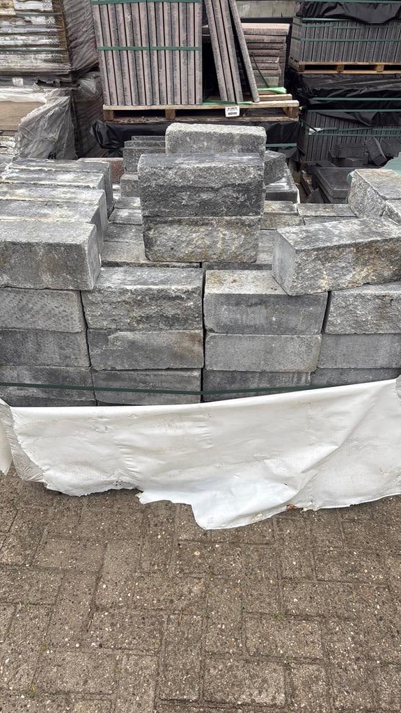 Stapelblokken 12x12x30 grijs/antraciet € 1,25 p.st, Tuin en Terras, Ophalen, Blok, Nieuw, Minder dan 25 cm