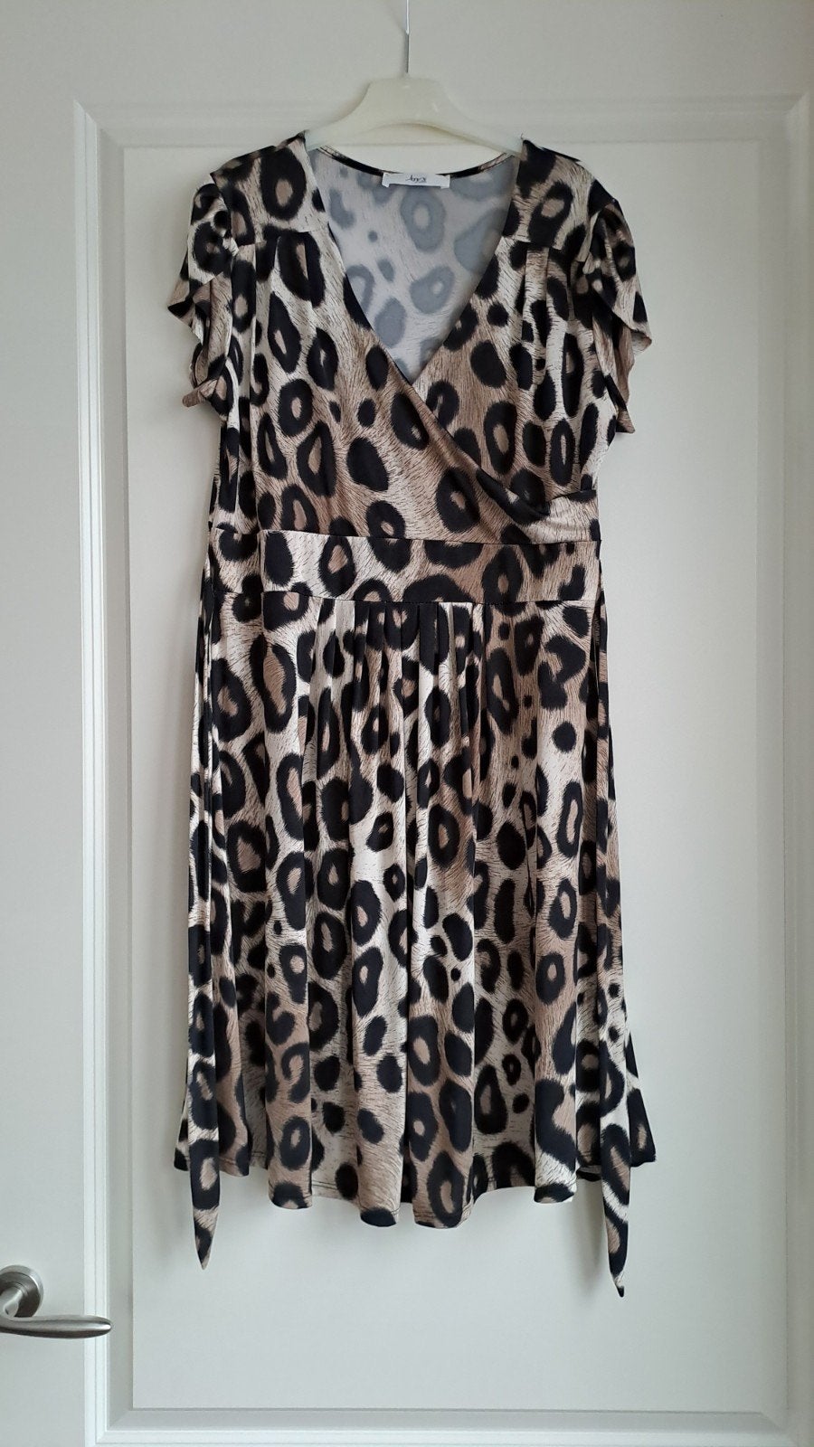 Joys Paris zomerjurk L/XL met trendy leopard print, Maat 46/48 (XL) of groter, Ophalen of Verzenden, Zo goed als nieuw, Knielengte