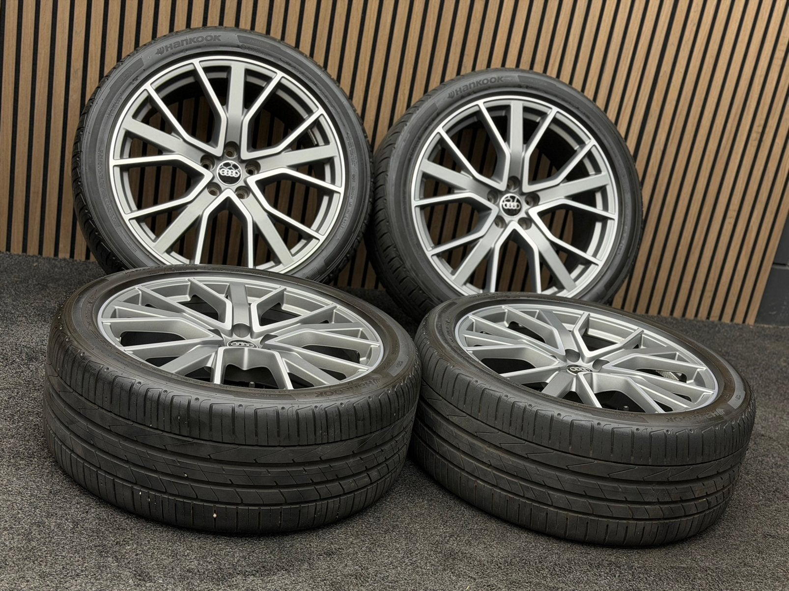 Originele 20 inch Audi Sport Q3 RSQ3 5x112 ET38 Hankook AO, Ophalen, 255 mm, ., Banden en Velgen