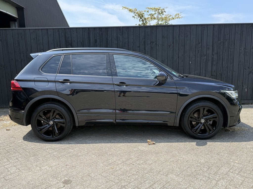 Volkswagen Tiguan 1.4 TSI eHybrid R-Line Business+, Auto's, Volkswagen, Gebruikt, Zwart, 4 cilinders, Leder en Stof