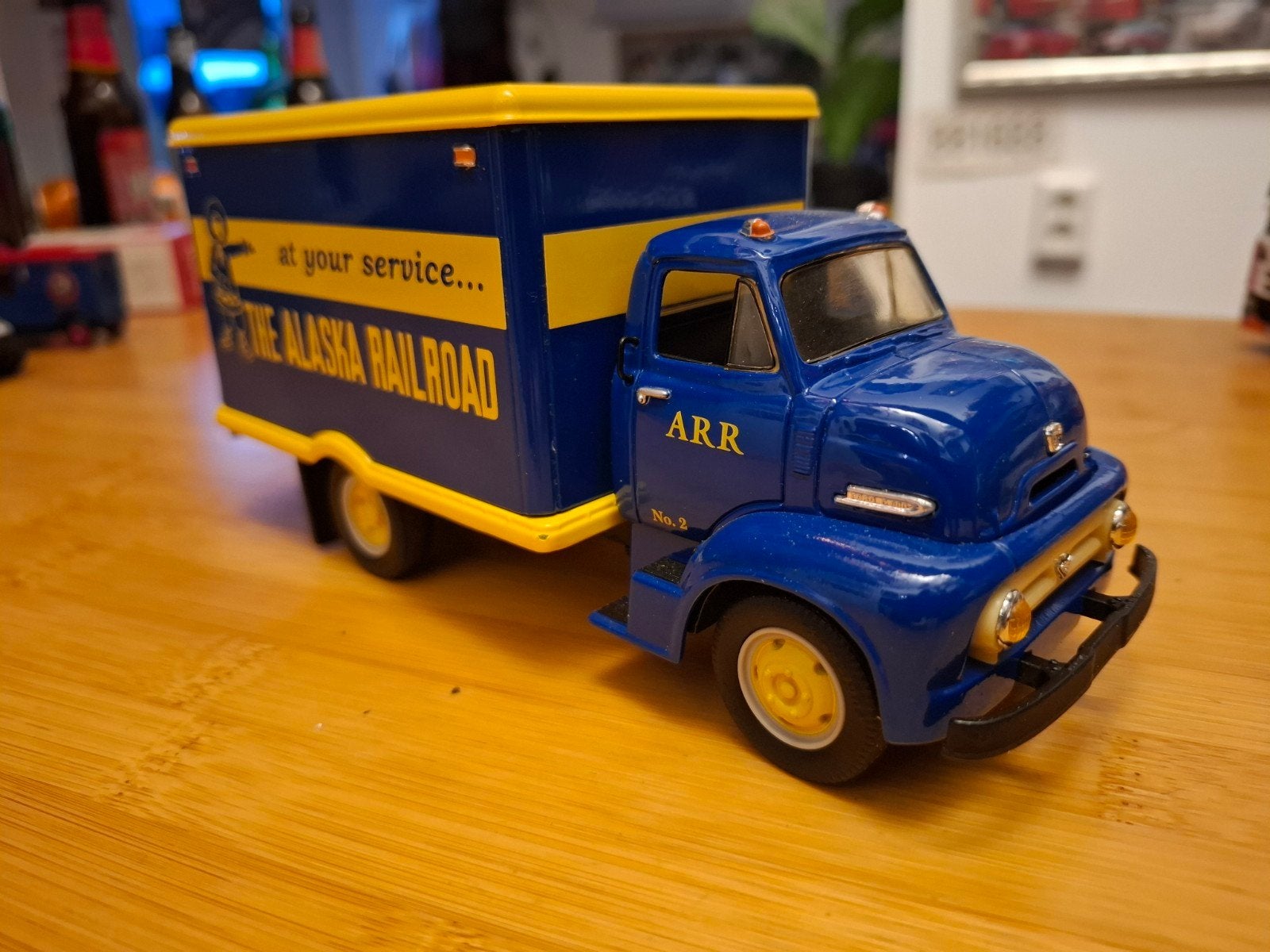 First gear 1953 ford c-600  the alaska railroad, Ophalen of Verzenden, Zo goed als nieuw, Bus of Vrachtwagen, Overige merken
