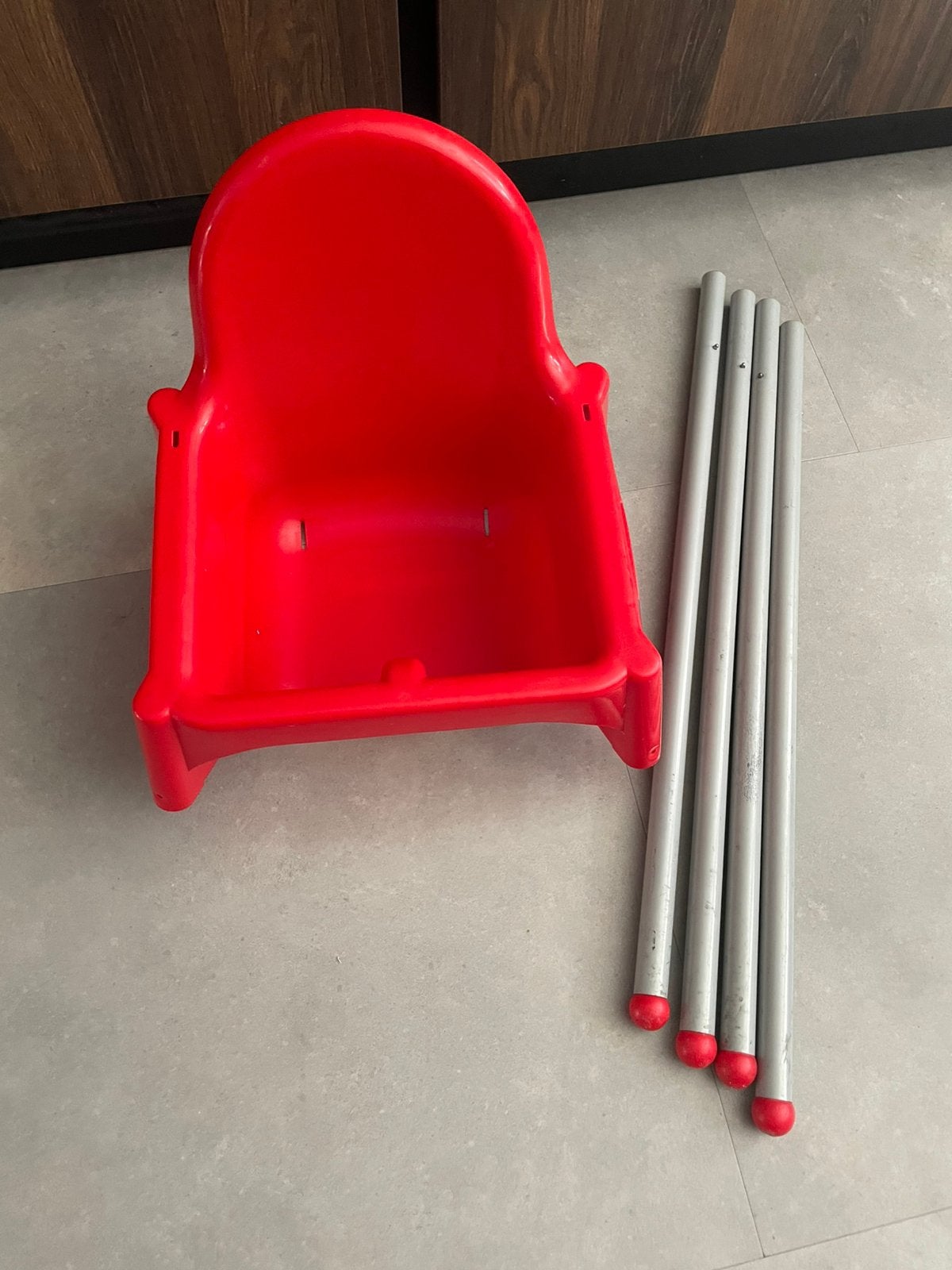 Rode ikea kinderstoel, Ophalen, Zo goed als nieuw, Stoel(en)