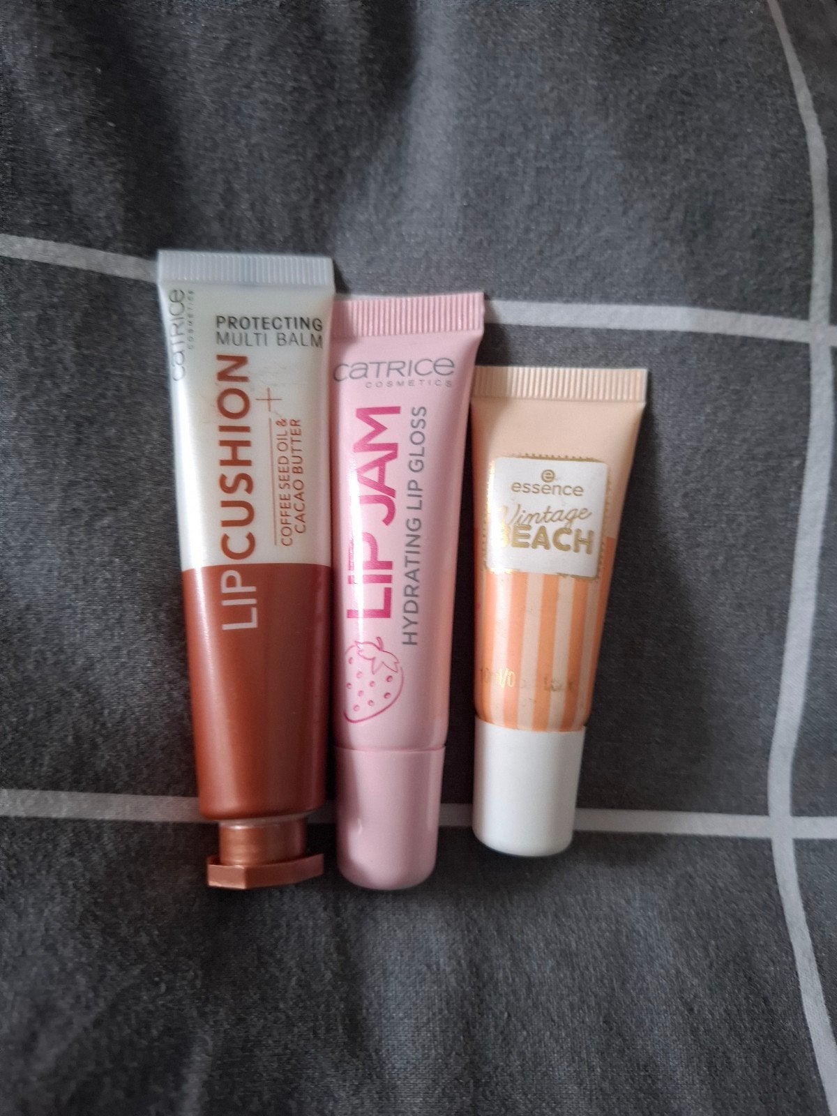 Catrice Lip Cushion, Lip Jam & Essence Vintage Peach, Nieuw, Ophalen of Verzenden, Make-up, Overige kleuren