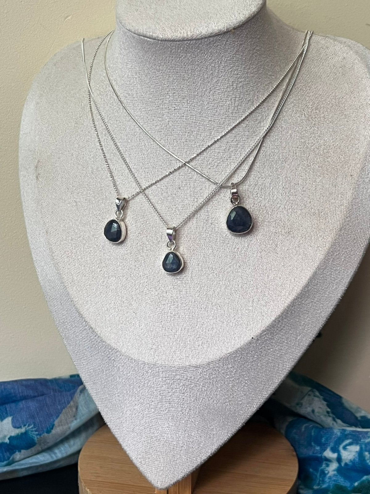 Saffier hanger beschermt inzicht voorspoed uniek magie power, Sieraden, Tassen en Uiterlijk, Ringen, Blauw, Magnolia11, Nieuw